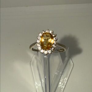 Elegant Gold and Silver Ring with Yellow Citrine